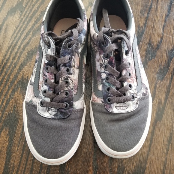 Vans - Picture 2 of 3